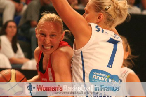 Ann Wauters and Kamila Stepanova