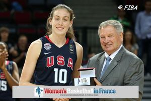 U19 MVP and FIBA President Breanna Stewart and Ivan Mainini U19 MVP and FIBA President Breanna Stewart and Ivan Mainini