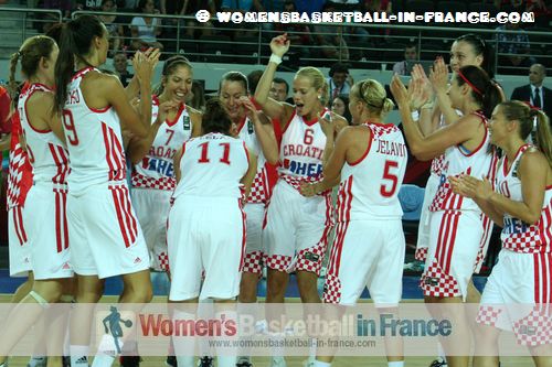 2012 FIBA Olympic Qualifying Tournament for Women: Croatian players celebrate qualifying for the 2012 Olympic games ©  womensbasketball-in-france.com 