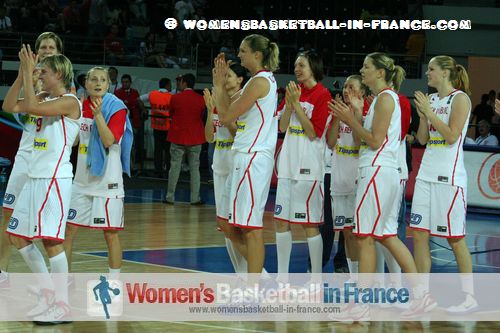 2012 FIBA Olympic Qualifying Tournament for Women: The Czech Republic players celebrate qualifying for the 2012 Olympic games ©  womensbasketball-in-france.com 