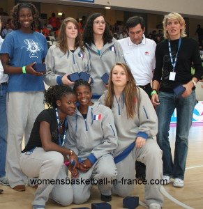  Cathy Melain and France U16 at Basket and the City 2009 © womensbasketball-in-france.com
