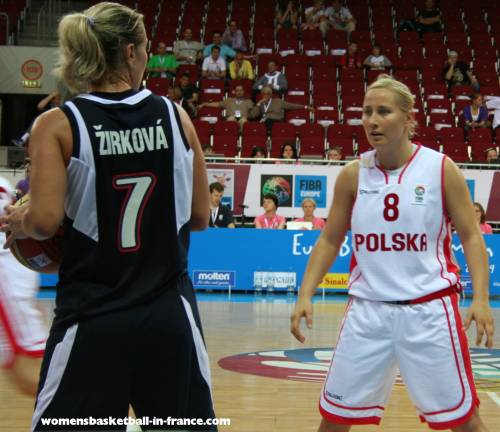 PaulinaPawlaki at EuroBasket Women 2009 © womensbasketball-in-france.com