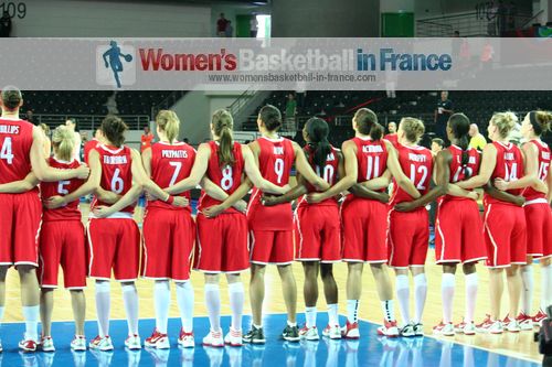2012 FIBA Olympic Qualifying Tournament for Women: Team Canada before game &copy;  womensbasketball-in-france.com 