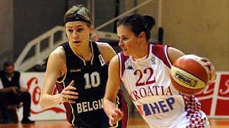 Sara Leemans and Ivana Jurcevic © FIBA Europe